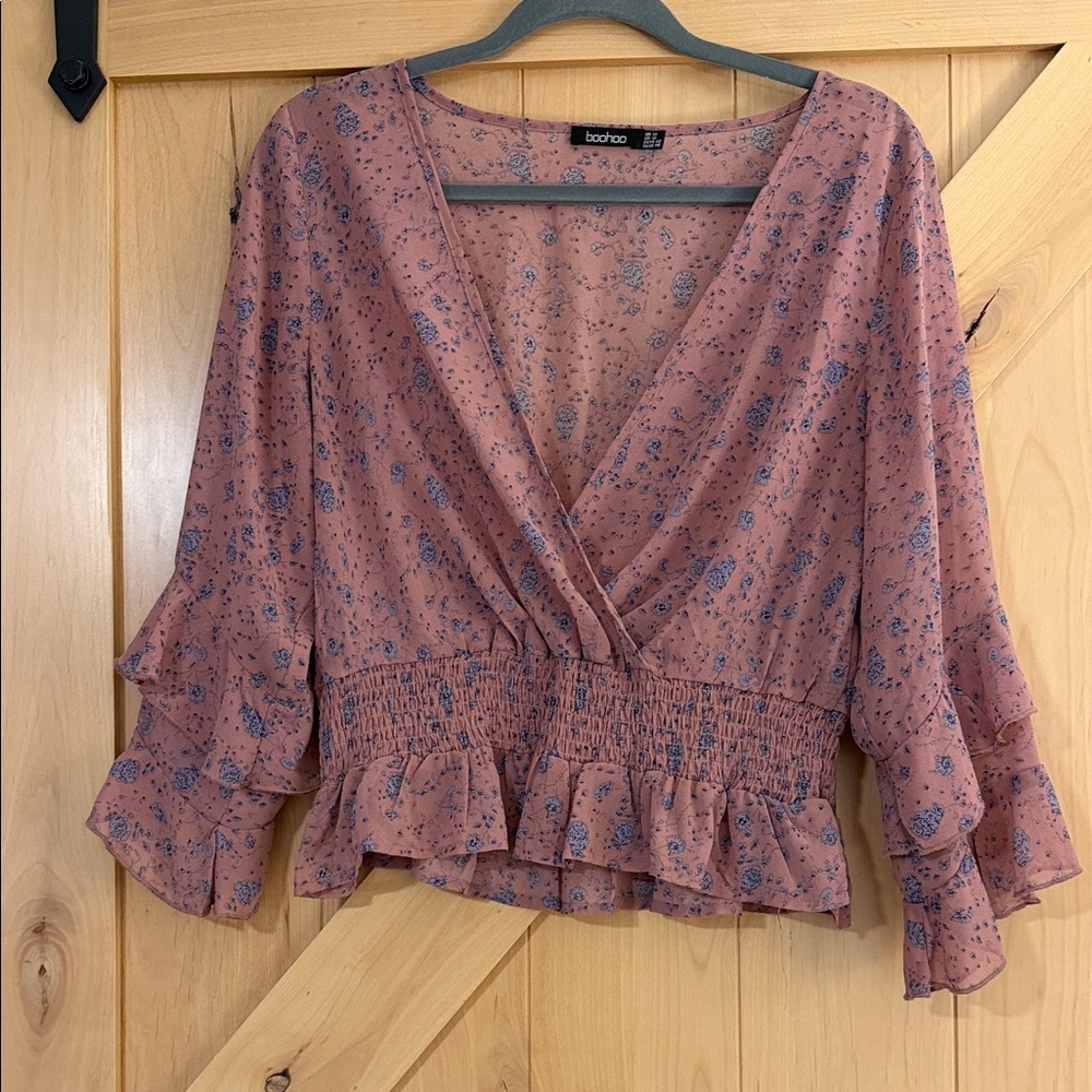 Boohoo Mauve Floral Smocked Blouse